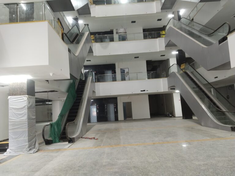 1st floor front view