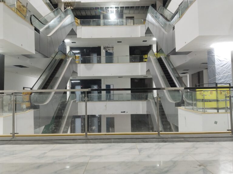 1st floor front view